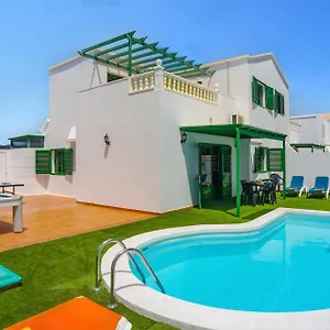 https://villa-plata-by-villa-plus.puertodelcarmen-hotels.org