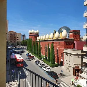  Appartement Enfrente Del Museo Dali Spanje
